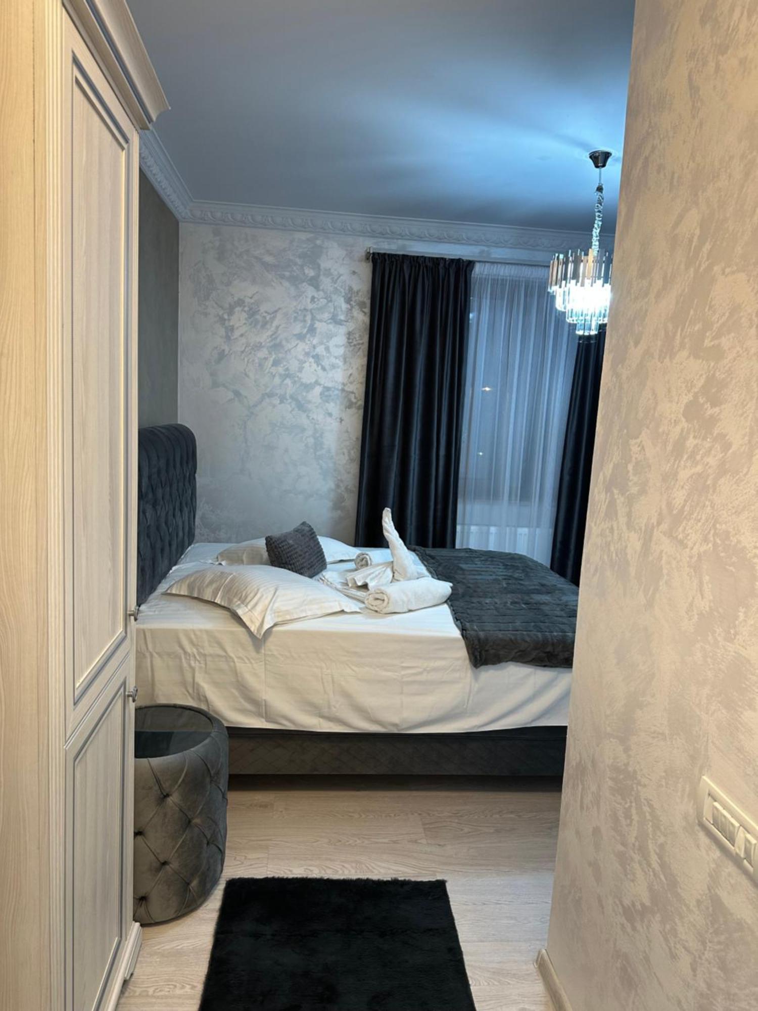 Apartament Simoni Ploiesti Ngoại thất bức ảnh