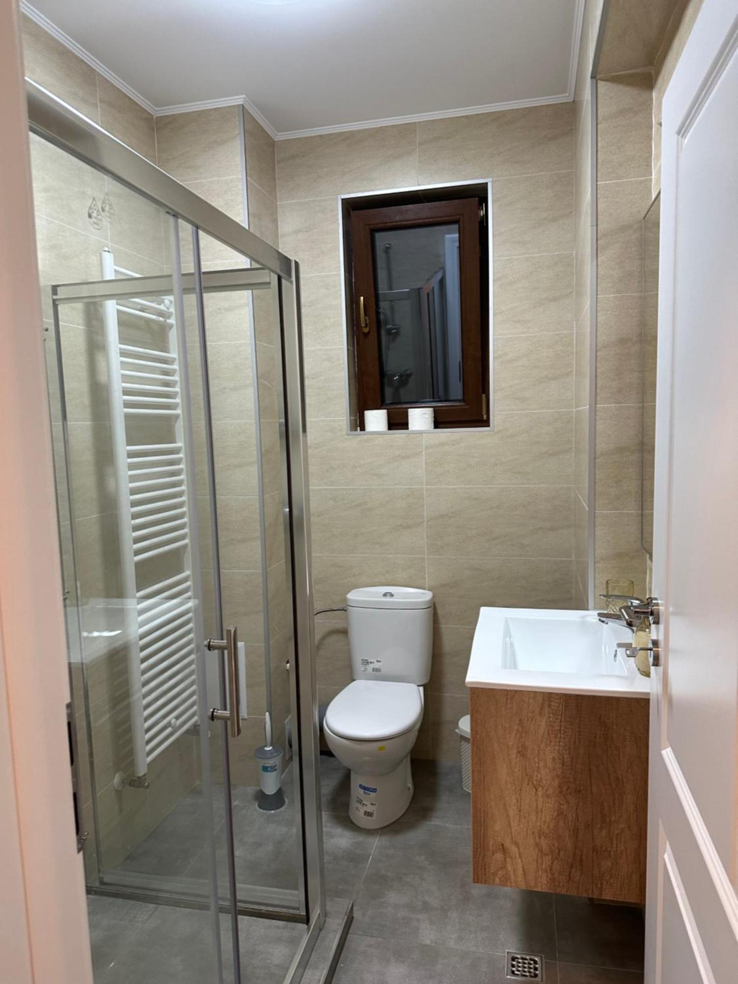 Apartament Simoni Ploiesti Ngoại thất bức ảnh